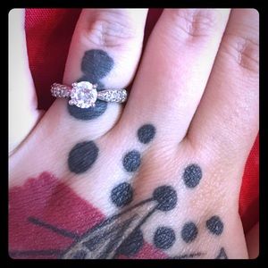 Cubic zirconia ring. Brand new 💍🧚🏻‍♂️